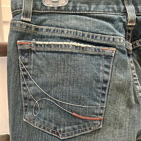 Calvin Klein Low-Rise Flare Jeans - Picture 6 of 7